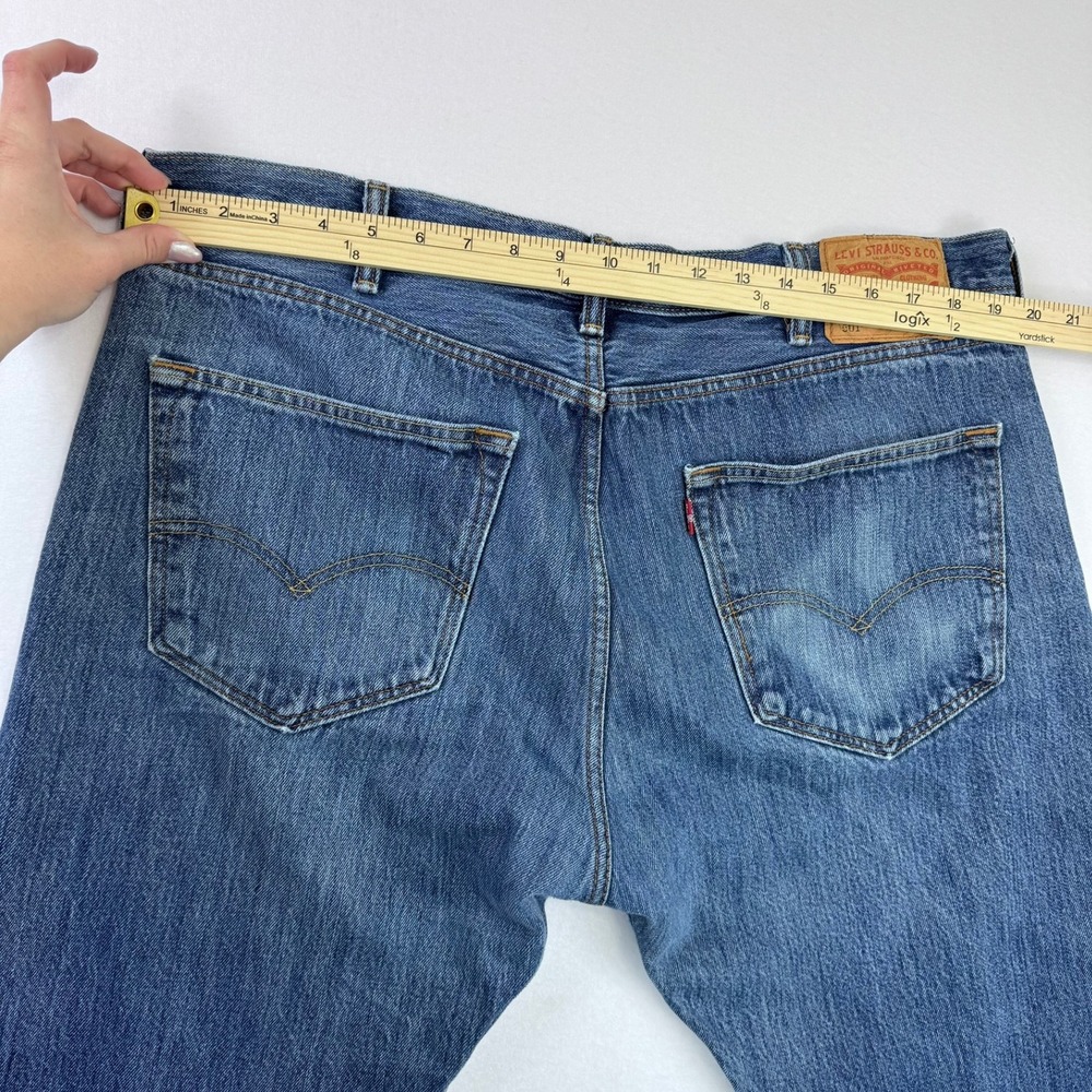 Levis 501 Original Fit Mens Blue Denim Straight Leg Button Fly Jeans W40 L30 - Picture 11 of 12